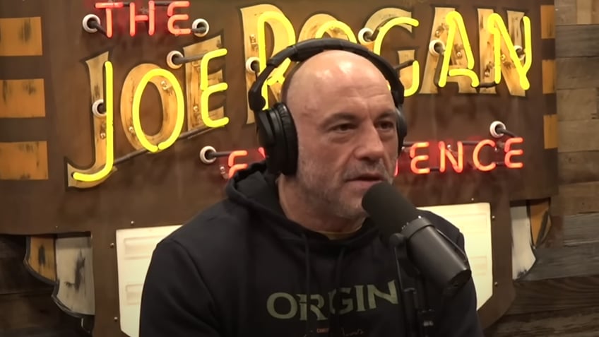 joe rogan warns democrats on 2024 saying they have no cards left other than party loyalty