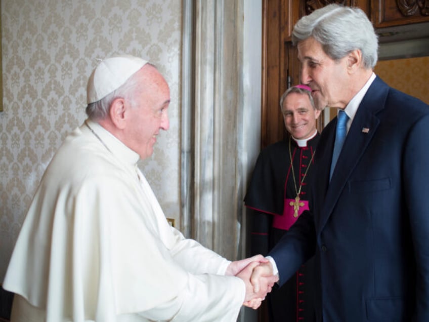 john kerry praises pope francis for letter slamming us over carbon emissions