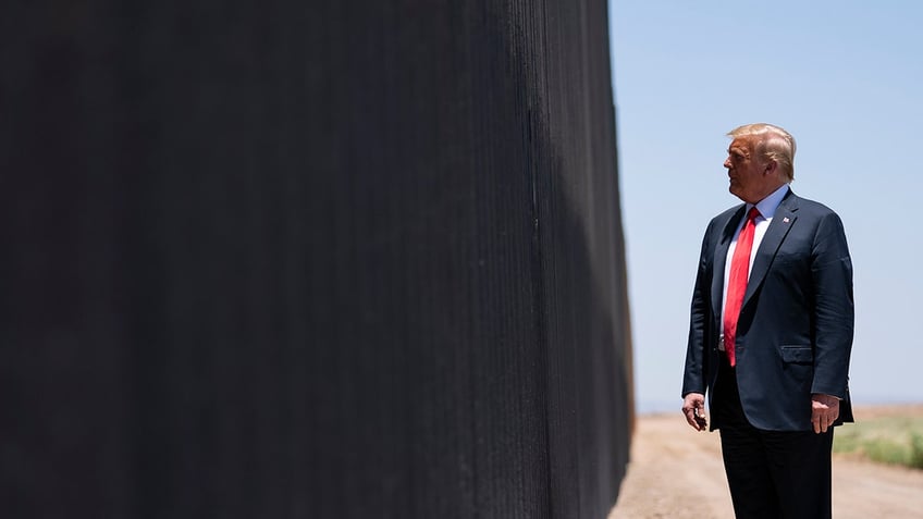 Donald Trump tours a section of the border wall