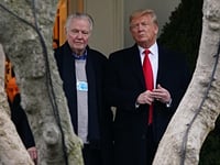 Jon Voight: If Re-Elected, Trump Will ‘Overrule the Barbaric Animals Destroying Our Country’