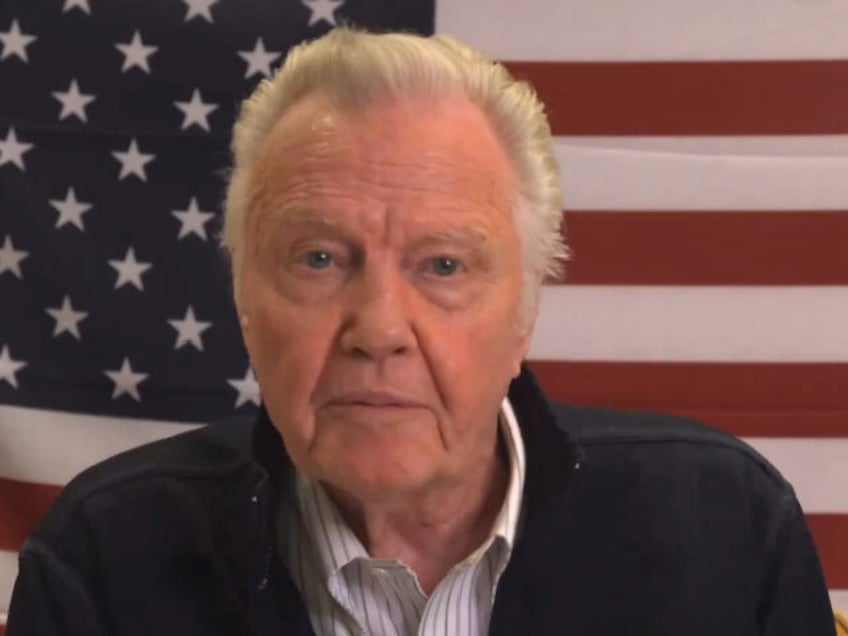 Jon Voight Urges Vote for Trump