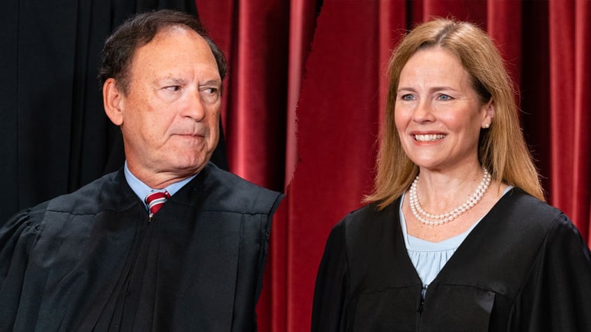 Justices Samuel Alito and Amy Coney Barrett.