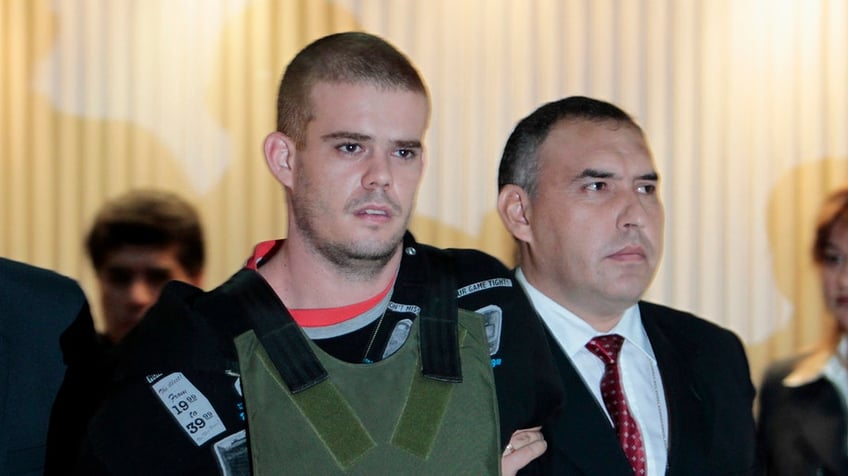 joran van der sloot has confessed to killing natalee holloway