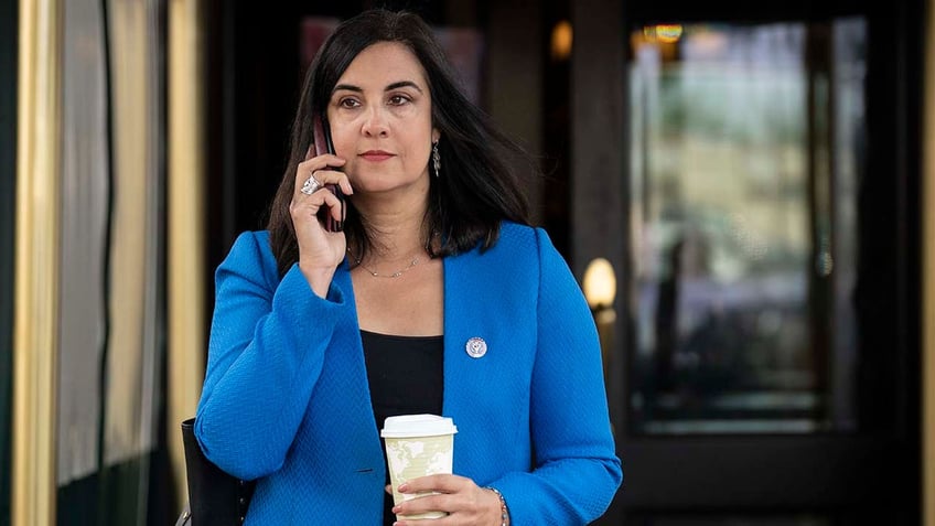 jordan creeps ahead of scalise in public house gop support before speaker vote wednesday