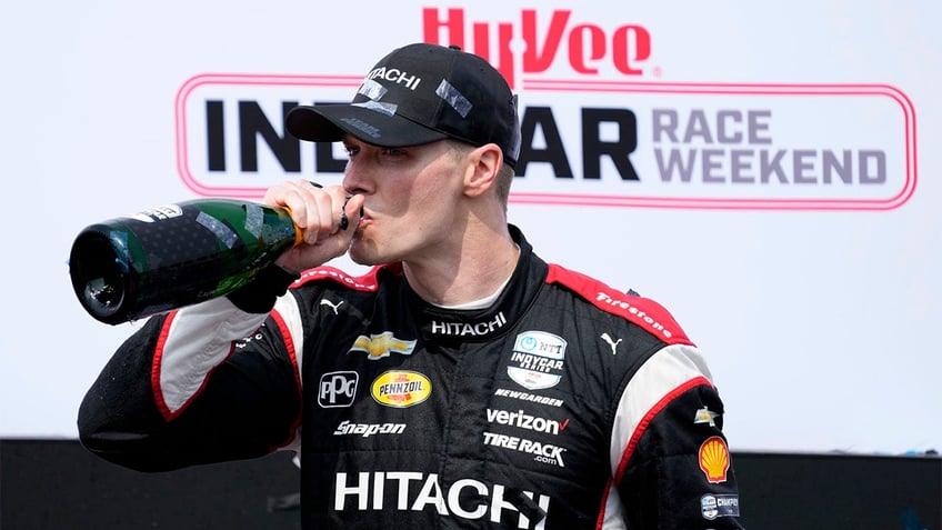 josef newgarden completes indycar series weekend sweep with wins at iowa speedway