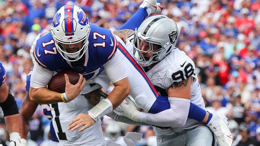 josh allen bills right the ship with dominating win over raiders