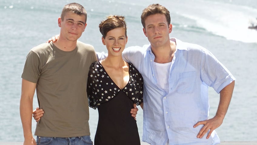 Josh Hartnett, Kate Beckinsale, Ben Affleck at the premiere of Pearl Harbor.