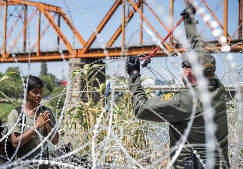 judge blocks biden administration from damaging razor wire along us mexico border