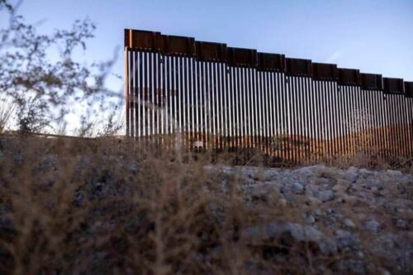 judge dismisses charges against illegal immigrants accused of crossing into military zone