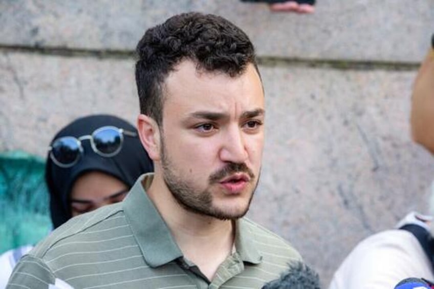 judge halts deportation of columbia university pro palestinian protest leader