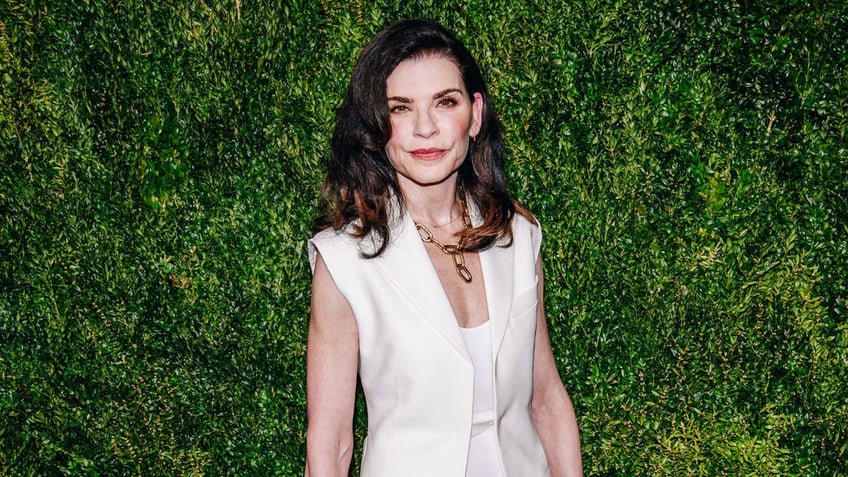 julianna margulies apologizes after comments slamming black lgbtq supporters of hamas spark backlash