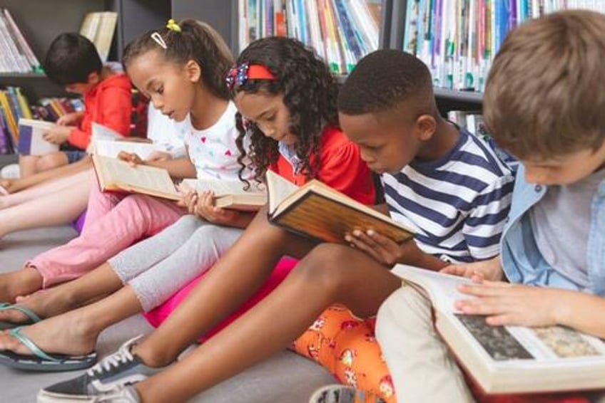 just 30 of illinois 4th graders read at proficiency standards