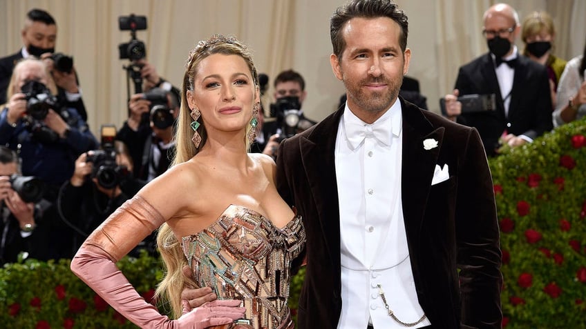 A photo of Blake Lively and Ryan Reynolds