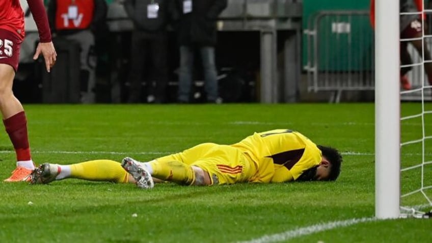 Saarbruecken goalkeeper Tim Schreiber's mistake put his side on the back foot