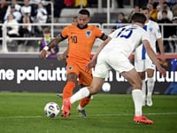 Kane saves England as Dutch and Austrians open World Cup campaigns with wins