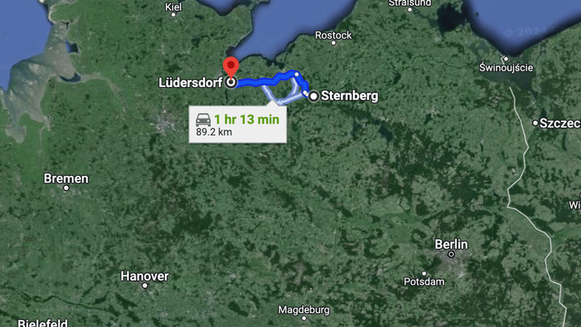 Google maps screenshot showing the distance between two towns in Germany.