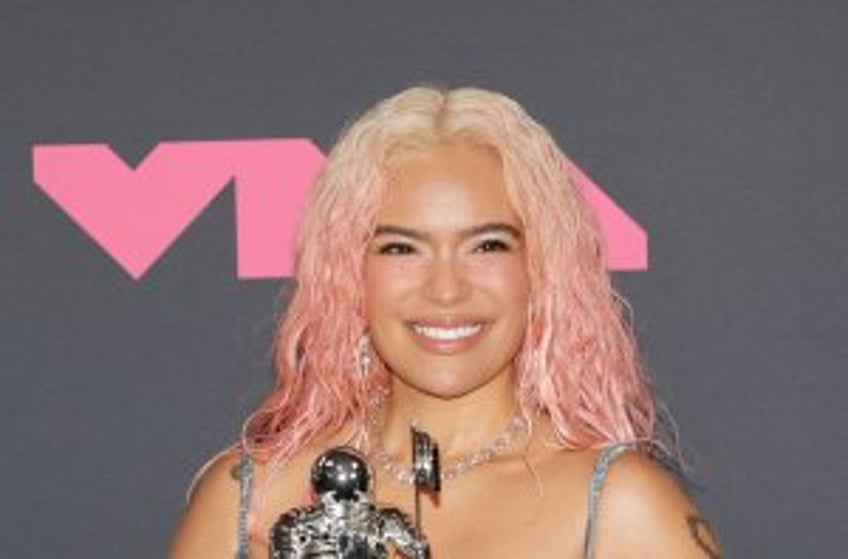 Karol G, Maluma, Shakira among Premio Lo Nuestro winners