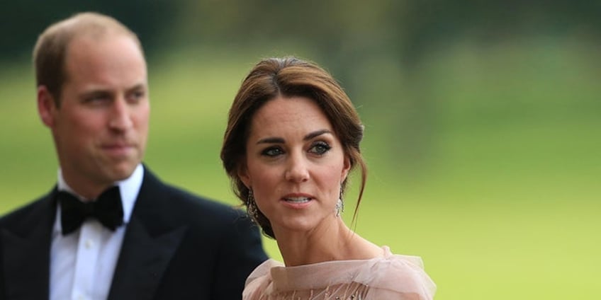 kate middleton leaves generous tip during secret music festival appearance report