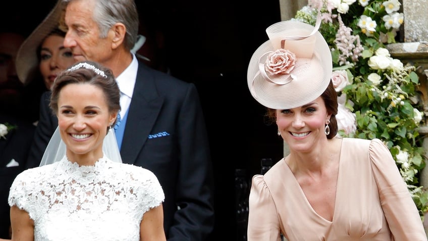 kate middletons sister pippa vacations in lake como after attending lavish wedding