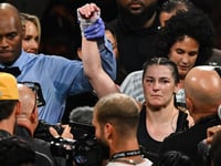 Katie Taylor defeats Amanda Serrano to complete sweep in trilogy