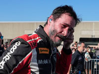 Keanu Reeves spins out during professional racing debut at Indianapolis