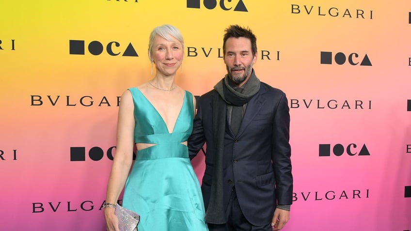 keanu reeves alexandra grant red carpet