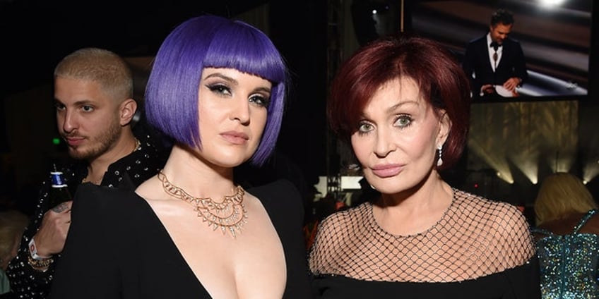 kelly osbourne admits fat shaming fears made her hide from public during her pregnancy