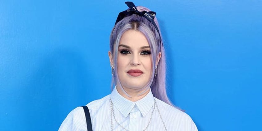 kelly osbourne admits fat shaming fears made her hide from public during her pregnancy