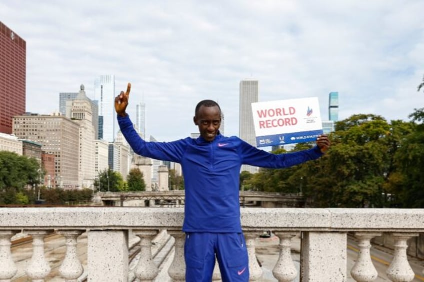 Kelvin Kiptum shattered the marathon world record in Chicago in 2023