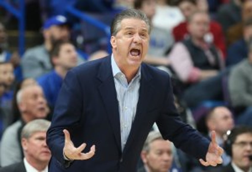 Kentucky basketball coach John Calipari will return in 2024-25, AD says