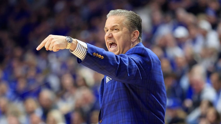 John Calipari shouts