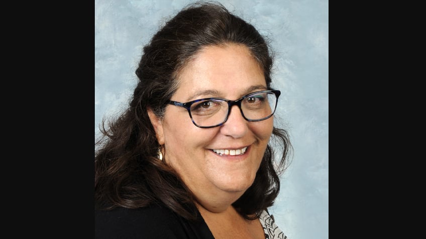 Karen Berg headshot