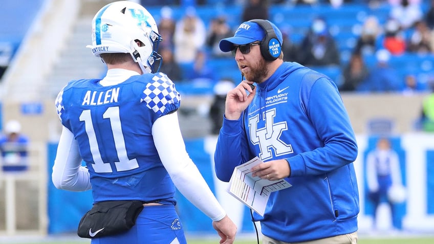 kentucky offensive coordinator liam coen suffers medical episode