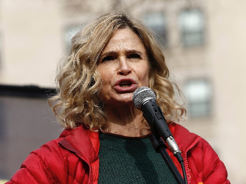 WASHINGTON, DC - DECEMBER 06: Kyra Sedgwick speaks in FRanklin Square Park during "Fi