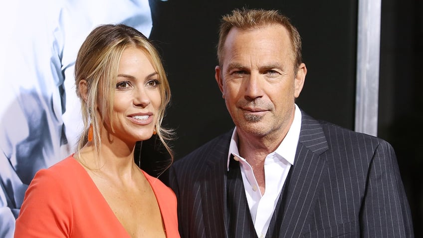 kevin costner and jewel set off romance rumors after getting cozy in the caribbean