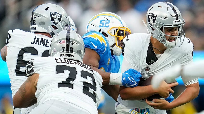 khalil mack records six sacks to help chargers outlast raiders