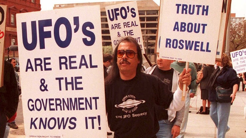 king charles called on to release the truth on ufos prepare religious for impact of et life