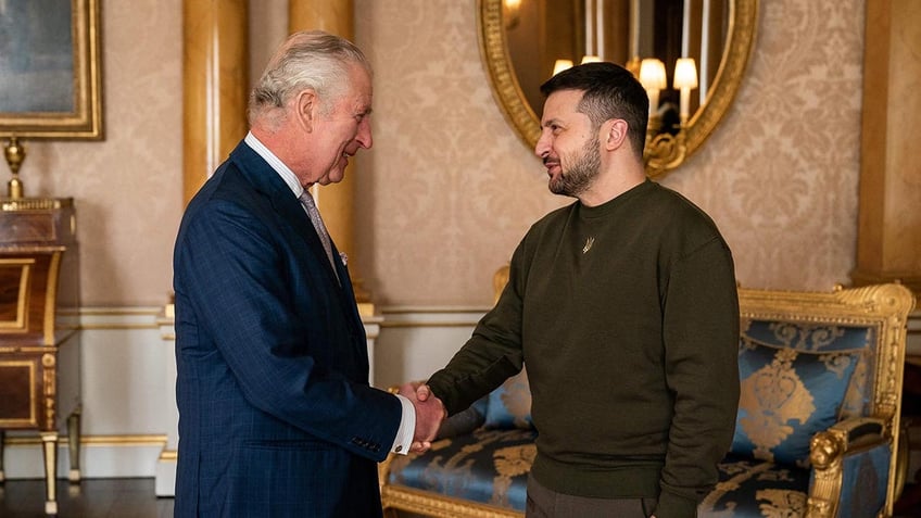 King Charles shaking Zelenskyy's hand