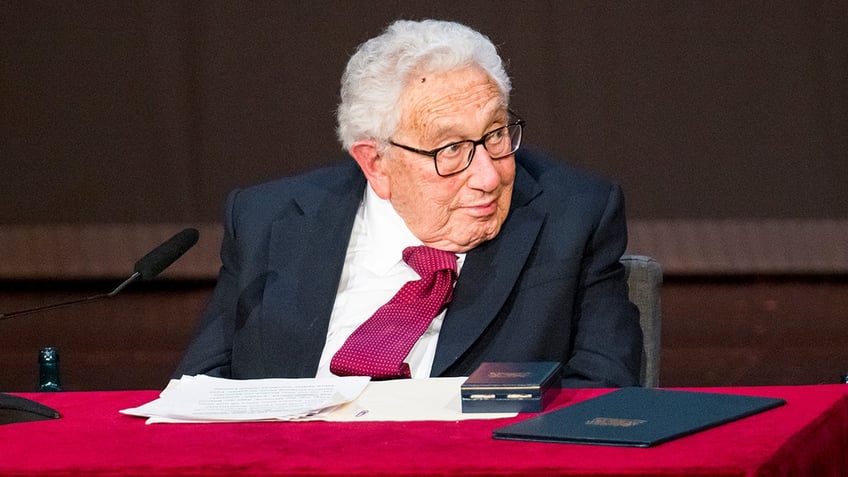 kissinger says it was grave mistake for germany to take in so many migrants amid pro hamas protests