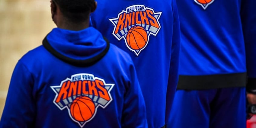 knicks sue raptors ex employee who allegedly stole proprietary information before joining torontos staff