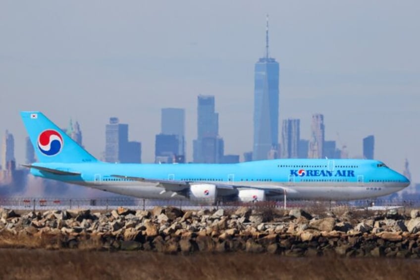 The order by Korean Air will replace some of its long-haul jets