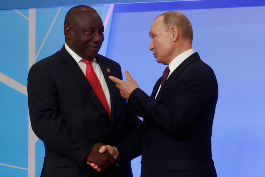 kremlin says vladimir putin wont attend south africa summit due to threat of war crimes arrest