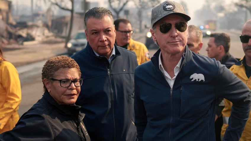 Newsom and Bass observing wildfire damages