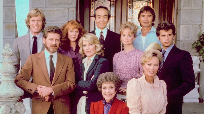 Lorenzo Lamas and Falcon Crest cast