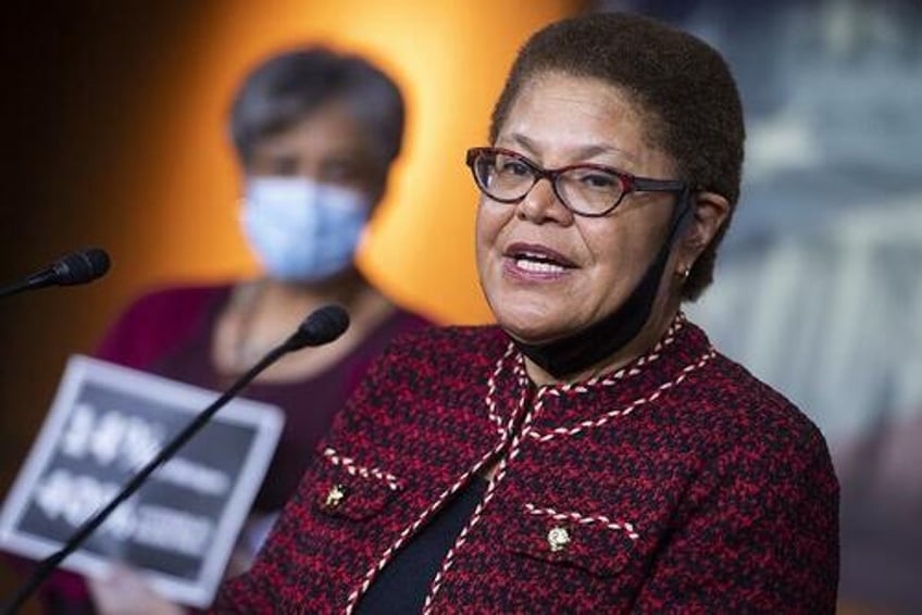 la mayor karen bass promises illegal aliens cash amid ice raids