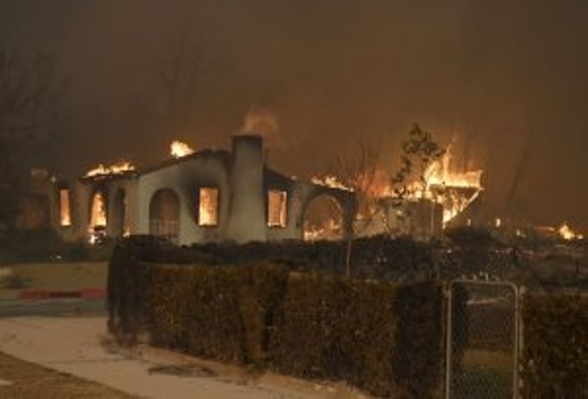 L.A. residents in 'particularly dangerous' wind situation with raging wildfires