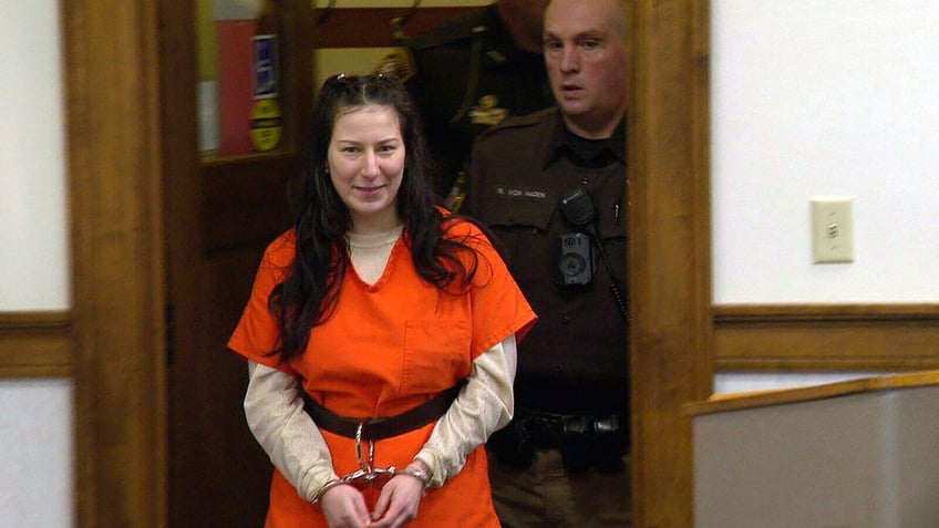 lady dahmer who beheaded lover in meth fueled tryst deserves to be happy lawyer