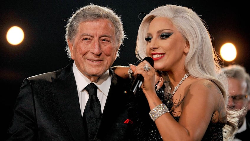 tony bennett and lady gaga smiling