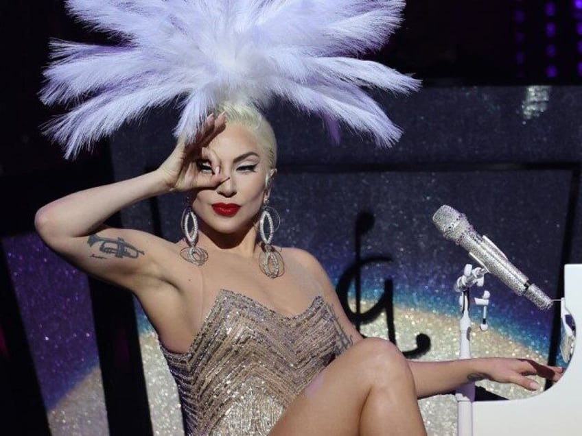 lady gaga dedicates performance of 2011 single born this way to trans rights