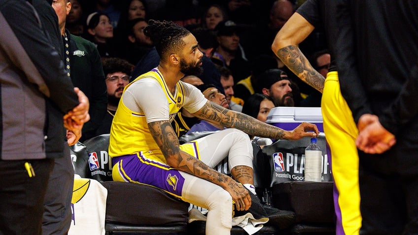 D'Angelo Russell sits on the bench